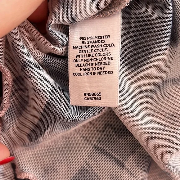 Sheer top - Picture 5 of 5